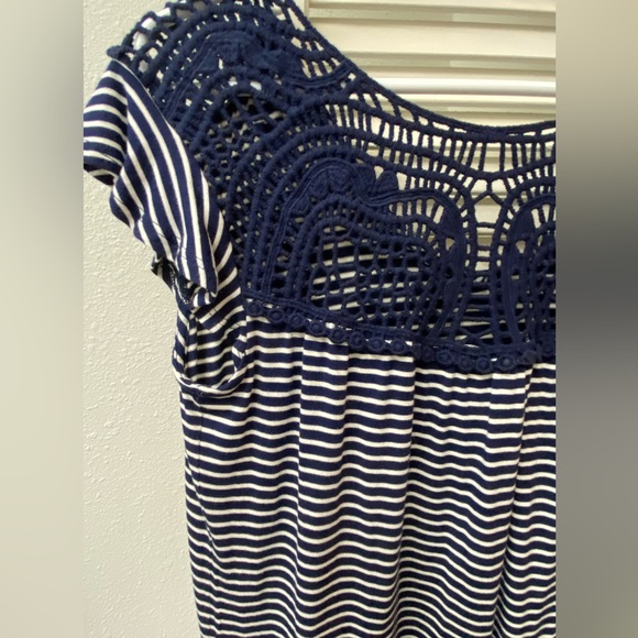 💙🤍Loveapella • blue stripe top • XS • EUC - Picture 7 of 9